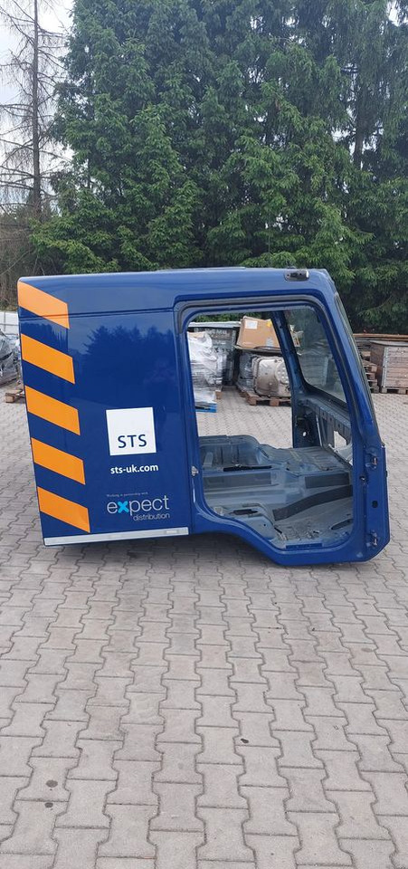 KABINA VOLVO FL 2022R - الكبائن - شاحنة: صور 4 KABINA VOLVO FL 2022R - الكبائن - شاحنة: صور 4