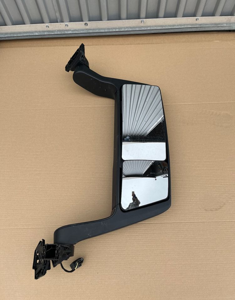 Lustro MAN TG3 TGS nowy model lusterko kompletne - المرآة الخلفية - شاحنة: صور 1 Lustro MAN TG3 TGS nowy model lusterko kompletne - المرآة الخلفية - شاحنة: صور 1