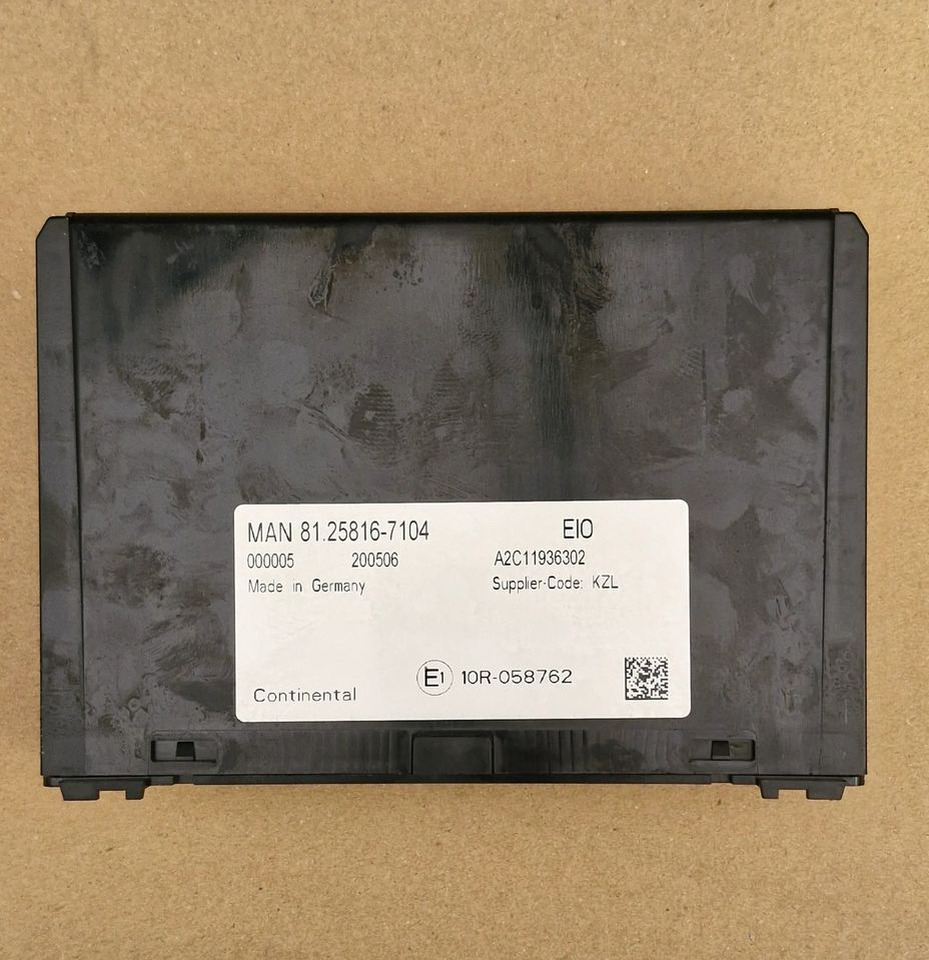 MAN TG3 TGX STEROWNIK CONTINENTAL 81.25816-7104 - النظام الكهربائي: صور 1 MAN TG3 TGX STEROWNIK CONTINENTAL 81.25816-7104 - النظام الكهربائي: صور 1