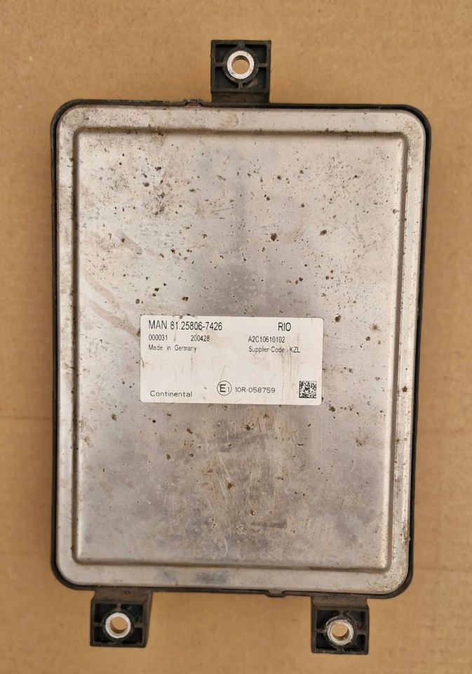 MAN TG3 TGX STEROWNIK KOMPUTER RIO 81.25806-7426 - تعليق: صور 1 MAN TG3 TGX STEROWNIK KOMPUTER RIO 81.25806-7426 - تعليق: صور 1