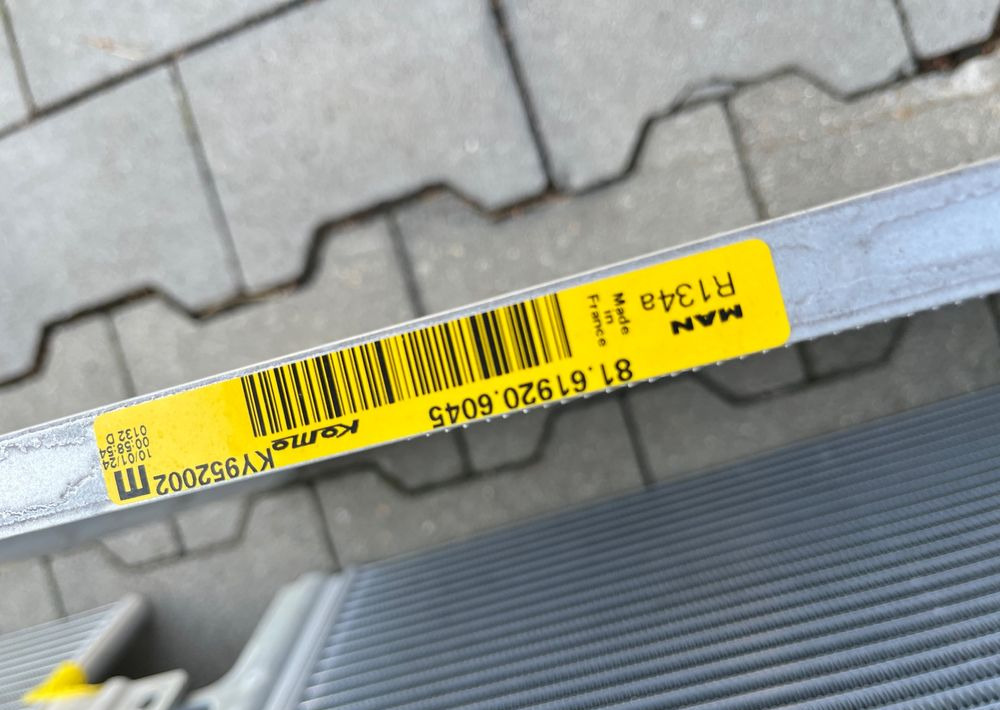 NOWA Chłodnica klimatyzacji MAN TG3 TGX TGS nowy model skraplacz - رديتر مكيف - شاحنة: صور 3 NOWA Chłodnica klimatyzacji MAN TG3 TGX TGS nowy model skraplacz - رديتر مكيف - شاحنة: صور 3