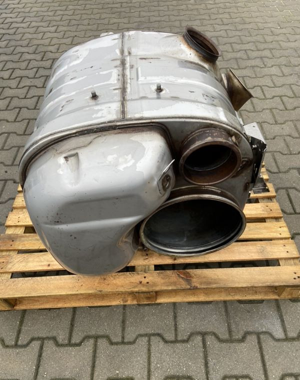 Obudowa katalizatora Volvo FH 4 katalizator puszka - محول حفزي - شاحنة: صور 1 Obudowa katalizatora Volvo FH 4 katalizator puszka - محول حفزي - شاحنة: صور 1