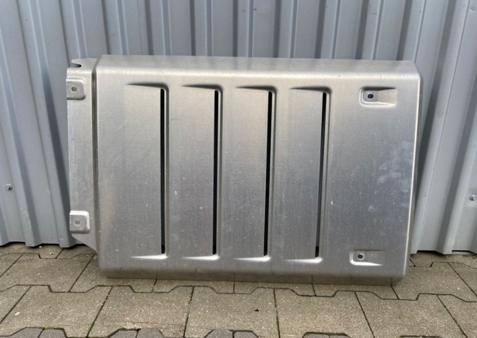 Osłona katalizatora Mercedes Actros MP5 obudowa - محول حفزي - حافلة: صور 1 Osłona katalizatora Mercedes Actros MP5 obudowa - محول حفزي - حافلة: صور 1