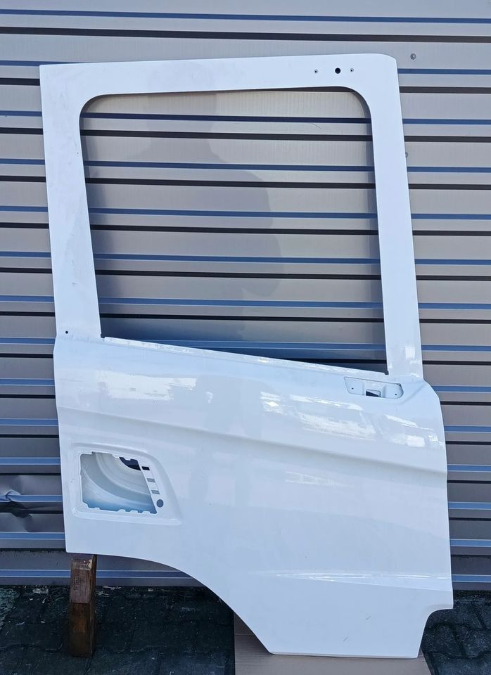 SCANIA P NGT DRZWI PRAWE - باب و قطع الغيار - شاحنة: صور 1 SCANIA P NGT DRZWI PRAWE - باب و قطع الغيار - شاحنة: صور 1