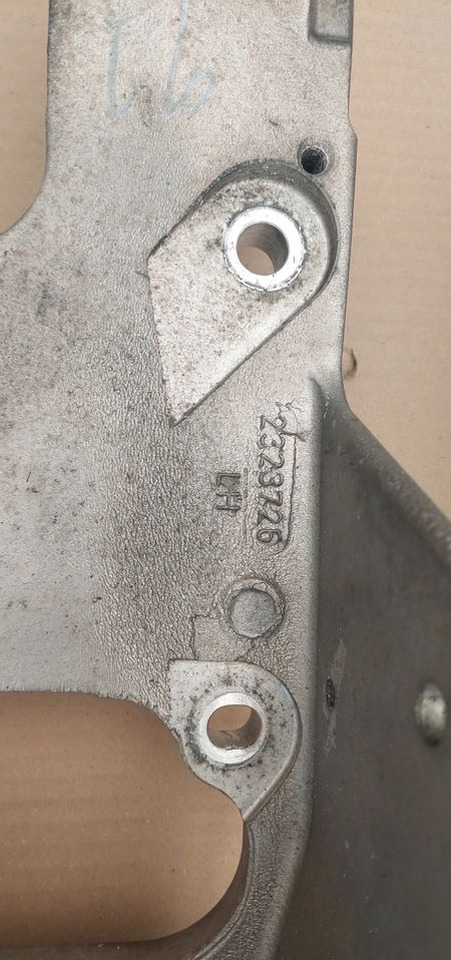 SCANIA R S MOCOWANIE ŁAPA ZAWIESZENIA KABINY 2323742 2323726 - الكابينة تعليق - شاحنة: صور 2 SCANIA R S MOCOWANIE ŁAPA ZAWIESZENIA KABINY 2323742 2323726 - الكابينة تعليق - شاحنة: صور 2