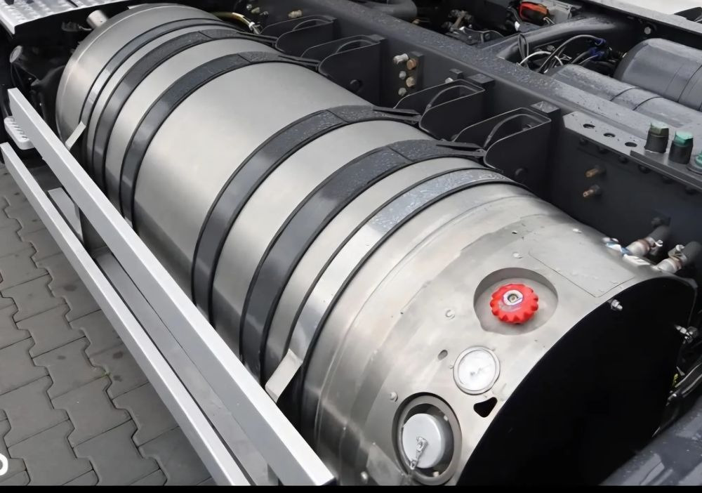 SCANIA R S ZBIORNIK LNG - خزان وقود: صور 1 SCANIA R S ZBIORNIK LNG - خزان وقود: صور 1