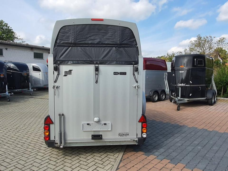 ALU Pferdeanhänger Ifor Williams HB 506 Flügeltür Sattelkammer - عربة نقل خيل: صور 4 ALU Pferdeanhänger Ifor Williams HB 506 Flügeltür Sattelkammer - عربة نقل خيل: صور 4
