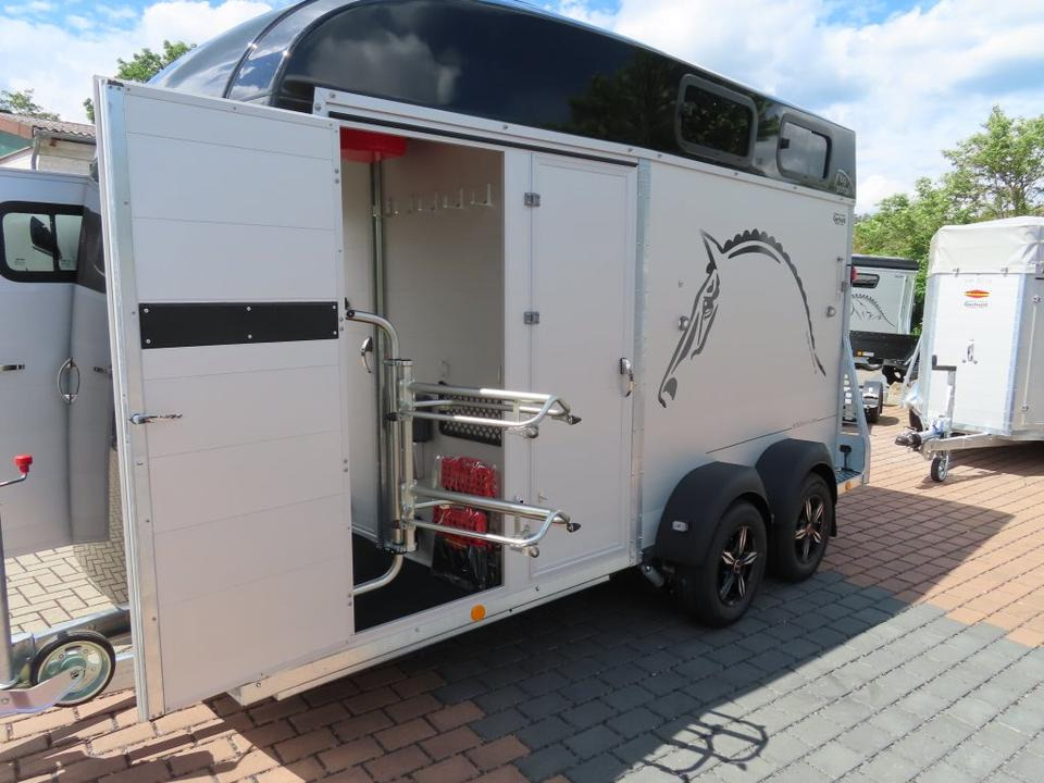 Böckmann Pferdeanhänger Big Portax WCF Videokamera - عربة نقل خيل: صور 5 Böckmann Pferdeanhänger Big Portax WCF Videokamera - عربة نقل خيل: صور 5