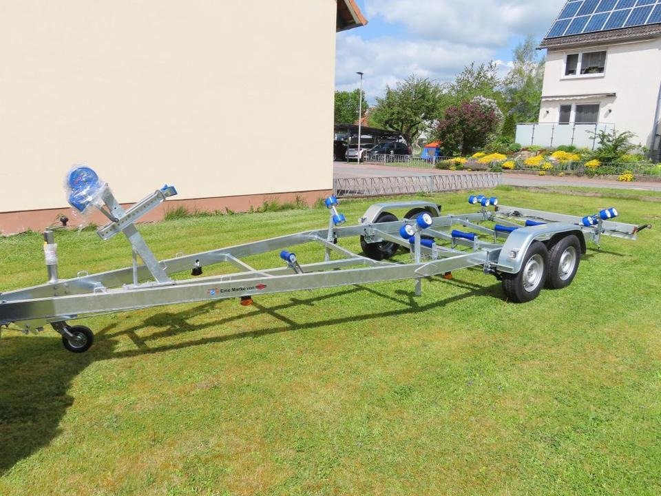 Böckmann - TPV PKW Anhänger Bootstrailer 2,7 to. Bootsanhänger - مقطورة القارب: صور 3 Böckmann - TPV PKW Anhänger Bootstrailer 2,7 to. Bootsanhänger - مقطورة القارب: صور 3