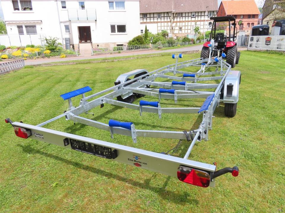Böckmann TPV, PKW Anhänger, Bootstrailer, 3,5 to. Winde, 100 km/h - مقطورة القارب: صور 1 Böckmann TPV, PKW Anhänger, Bootstrailer, 3,5 to. Winde, 100 km/h - مقطورة القارب: صور 1