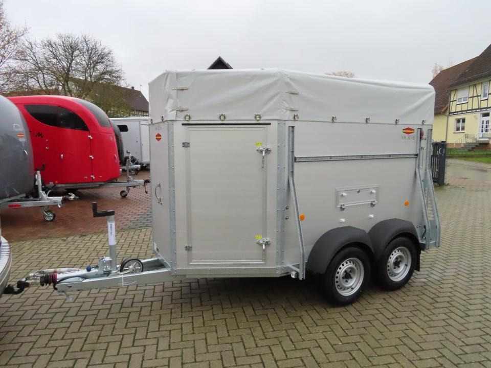 Böckmann Viehanhänger, 2,4 to. Tür/Rampekombi, Humbaur, Fendt - شاحنة نقل المواشي مقطورة: صور 3 Böckmann Viehanhänger, 2,4 to. Tür/Rampekombi, Humbaur, Fendt - شاحنة نقل المواشي مقطورة: صور 3