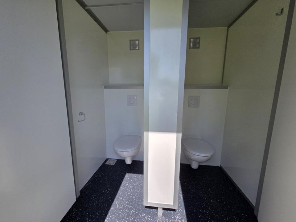 البيت الحاوية, مقطورة Toilettenwagen Sanitär-Anhänger WC Wagen 2xD, 1xH+2U: صور 13