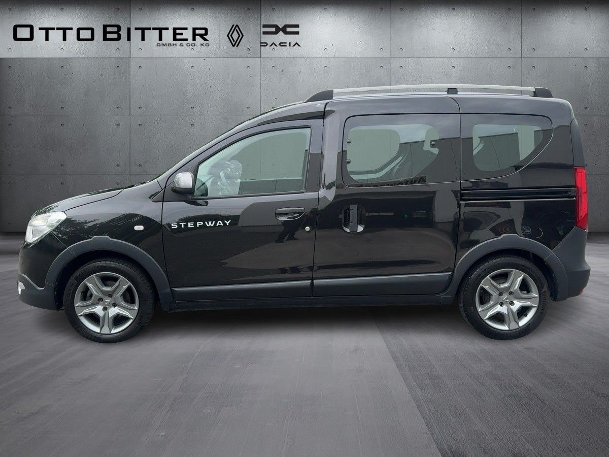 Dacia Dokker Stepway TCe130 ANHÄNGERKUPPLUNG/WINTERR - ميكروباص: صور 2 Dacia Dokker Stepway TCe130 ANHÄNGERKUPPLUNG/WINTERR - ميكروباص: صور 2