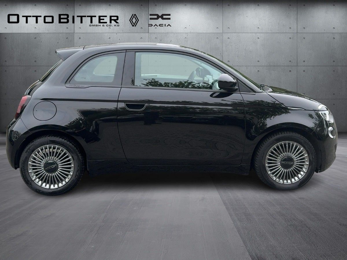 Fiat 500e Icon Elektro 16"ALU/NAVI/SCHNELLADER-50KW - سيدان: صور 5 Fiat 500e Icon Elektro 16"ALU/NAVI/SCHNELLADER-50KW - سيدان: صور 5