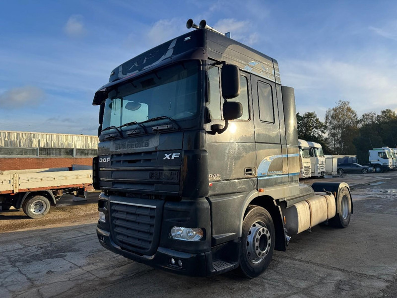 DAF 105 XF 460 Space Cab (MANUAL GEARBOX / BOITE MANUELLE) - شاحنة جرار: صور 1 DAF 105 XF 460 Space Cab (MANUAL GEARBOX / BOITE MANUELLE) - شاحنة جرار: صور 1