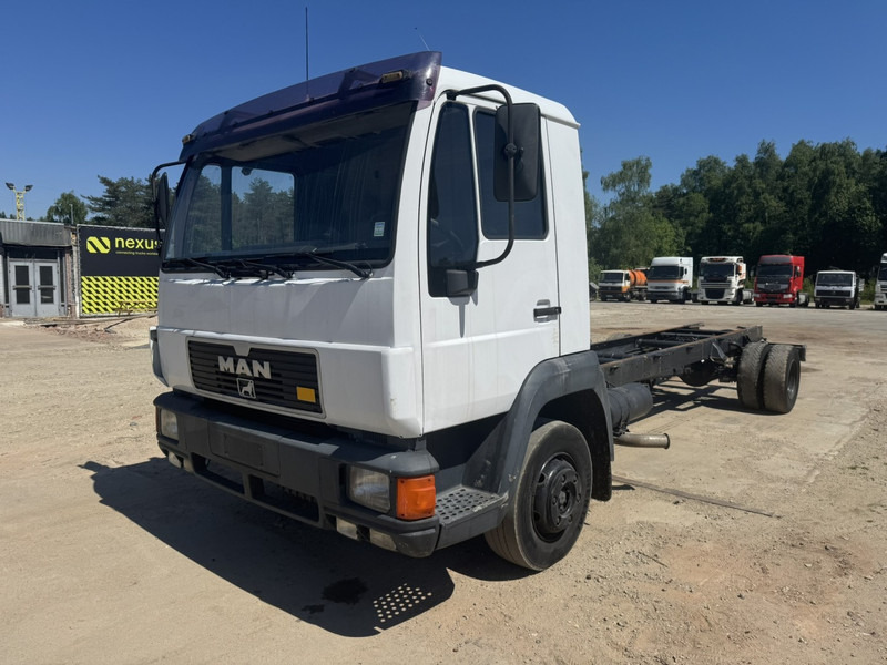 MAN 12.224 (MANUAL GEARBOX / EURO 2 / BELGIAN TRUCK IN GOOD CONDITION !!!) - الشاسيه شاحنة: صور 2 MAN 12.224 (MANUAL GEARBOX / EURO 2 / BELGIAN TRUCK IN GOOD CONDITION !!!) - الشاسيه شاحنة: صور 2