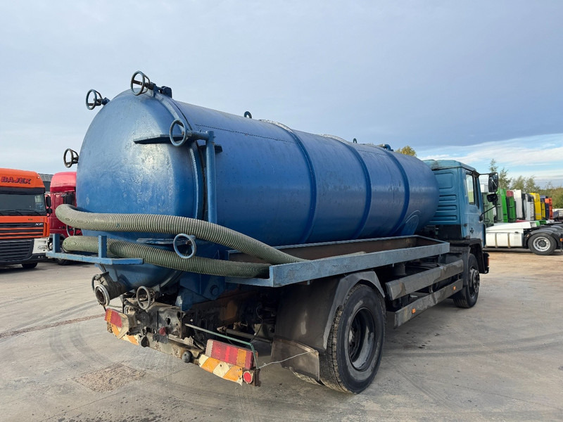 MAN 18.232 (12.000L / STEEL SUSPENSION / 6 CYLINDER WITH MANUAL PUMP) - فراغ شاحنة: صور 5 MAN 18.232 (12.000L / STEEL SUSPENSION / 6 CYLINDER WITH MANUAL PUMP) - فراغ شاحنة: صور 5