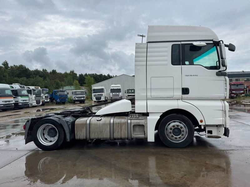 MAN TGA 18.440 (MANUAL GEARBOX / BOITE MANUELLE) - شاحنة جرار: صور 4 MAN TGA 18.440 (MANUAL GEARBOX / BOITE MANUELLE) - شاحنة جرار: صور 4