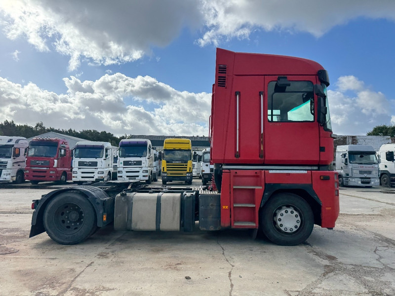 Renault Magnum 460 DXI (MANUAL GEARBOX / BOITE MANUELLE / PERFECT) - شاحنة جرار: صور 4 Renault Magnum 460 DXI (MANUAL GEARBOX / BOITE MANUELLE / PERFECT) - شاحنة جرار: صور 4