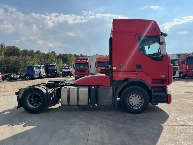 Renault Premium 450 DXI (MANUAL GEARBOX / BOITE MANUELLE / 982.000 km / PTO) - شاحنة جرار: صور 4 Renault Premium 450 DXI (MANUAL GEARBOX / BOITE MANUELLE / 982.000 km / PTO) - شاحنة جرار: صور 4