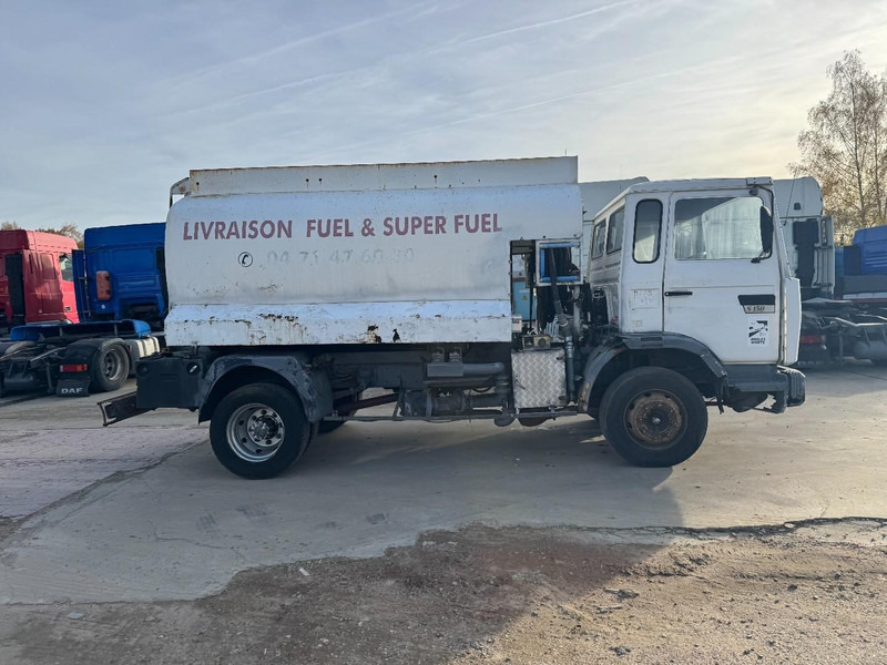 Renault S 150 SUSPENSION LAMES / 7000 L / POMPE & BOITE MANUELLE / CAMION FRANCAIS!!!) - شاحنة صهريج: صور 4 Renault S 150 SUSPENSION LAMES / 7000 L / POMPE & BOITE MANUELLE / CAMION FRANCAIS!!!) - شاحنة صهريج: صور 4