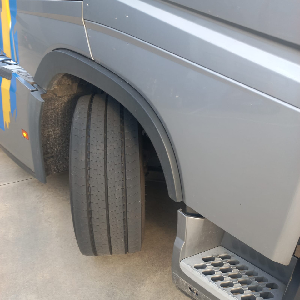 VOLVO FH16 750 - شاحنة جرار: صور 4 VOLVO FH16 750 - شاحنة جرار: صور 4