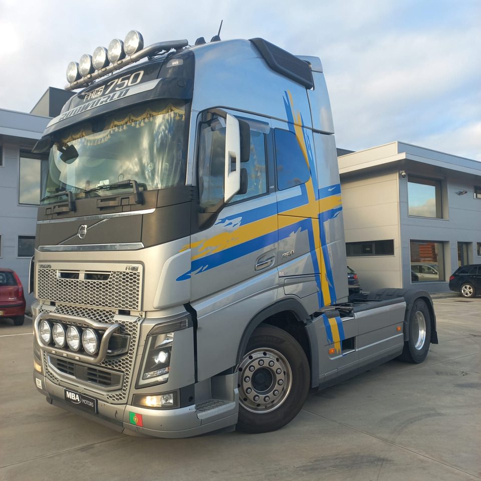 VOLVO FH16 750 - شاحنة جرار: صور 2 VOLVO FH16 750 - شاحنة جرار: صور 2