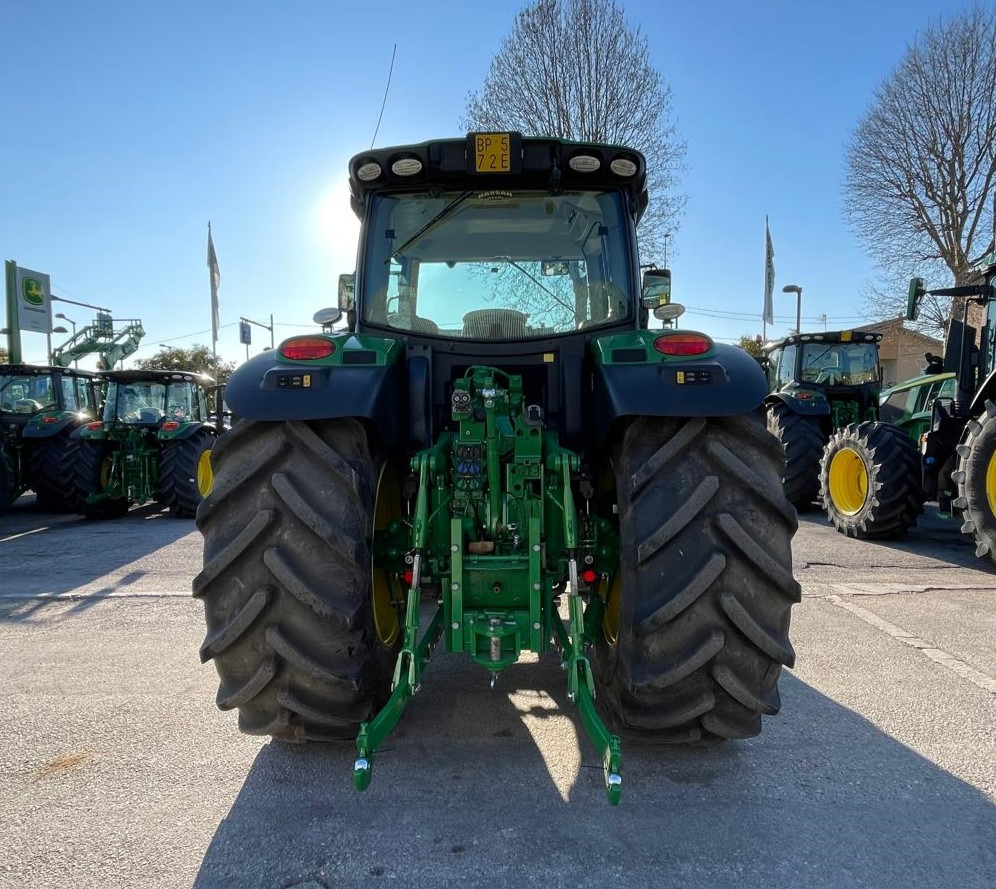 JOHN DEERE 6145 R - جرار: صور 4 JOHN DEERE 6145 R - جرار: صور 4