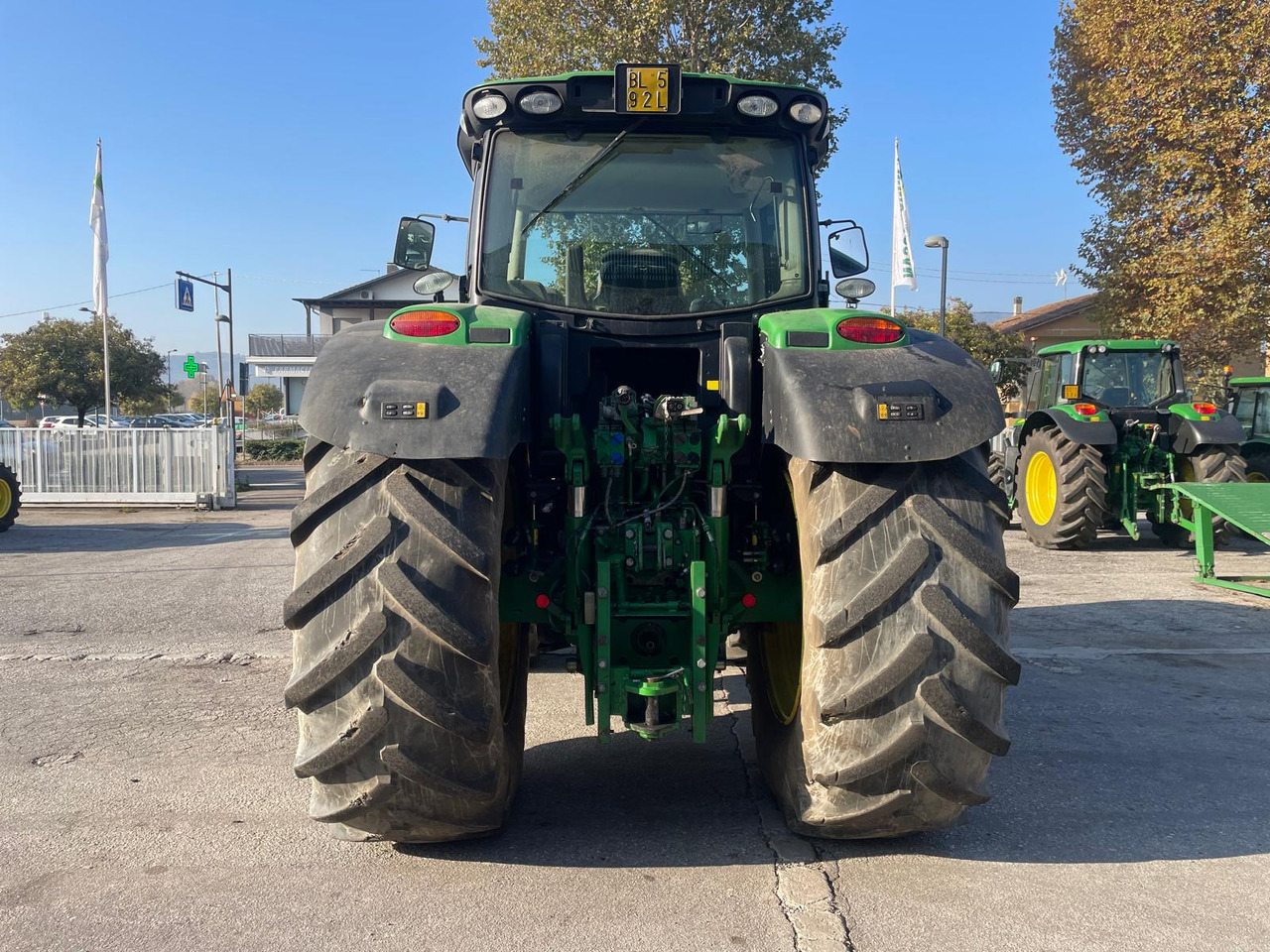 JOHN DEERE 6170 R - جرار: صور 5 JOHN DEERE 6170 R - جرار: صور 5