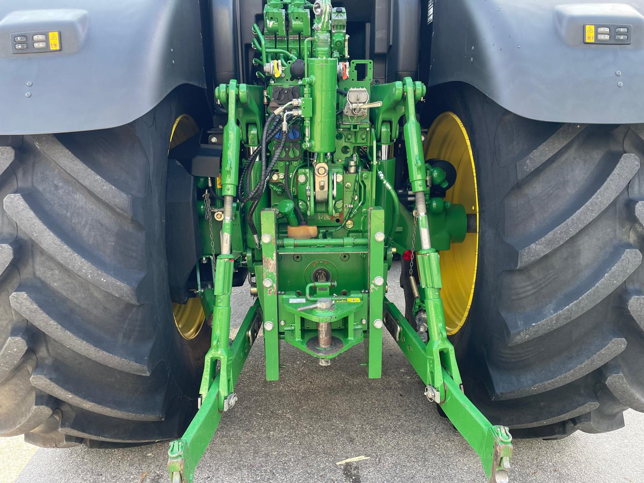 JOHN DEERE 6175 R - جرار: صور 4 JOHN DEERE 6175 R - جرار: صور 4