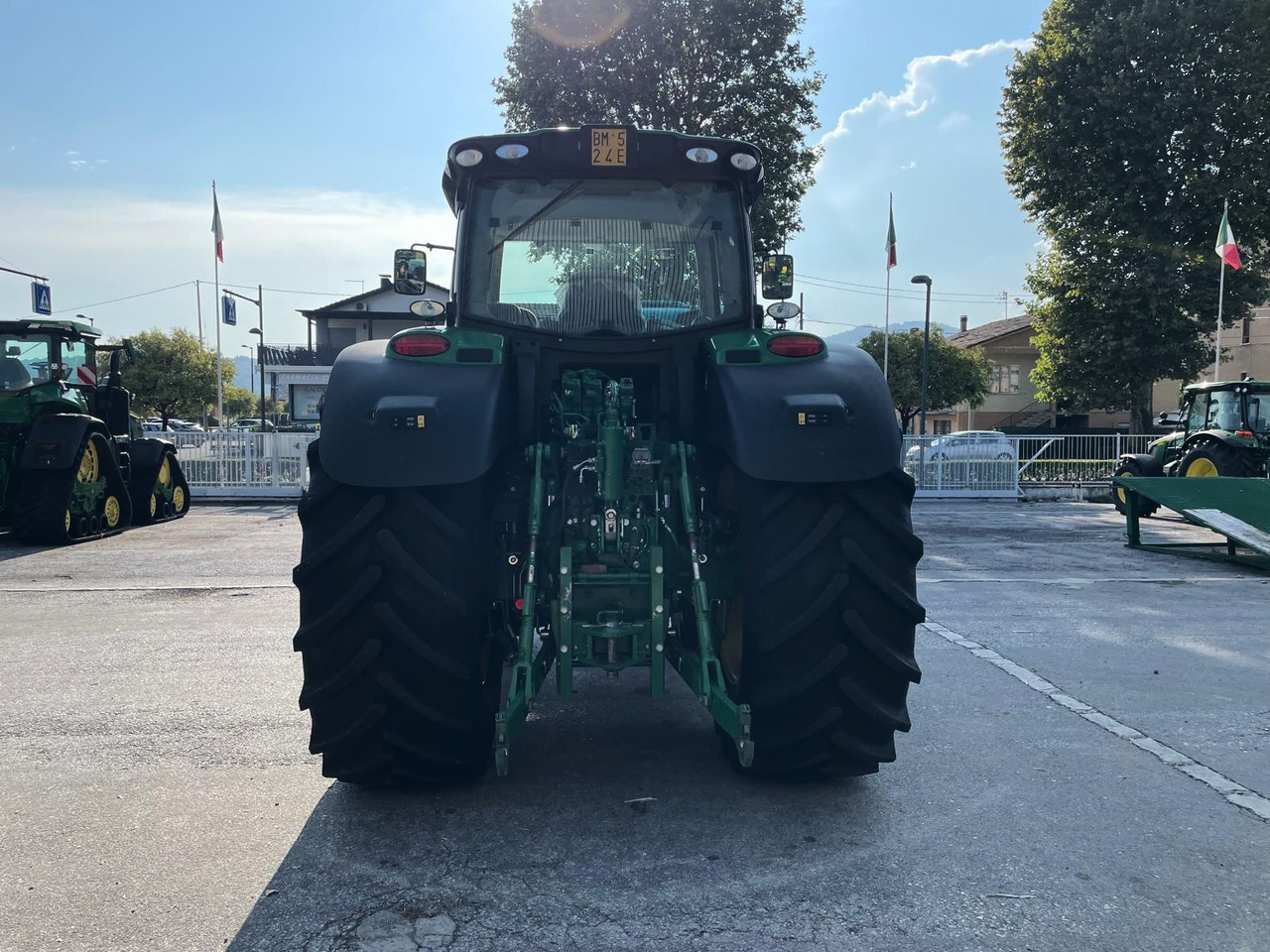 JOHN DEERE 6175 R - جرار: صور 3 JOHN DEERE 6175 R - جرار: صور 3