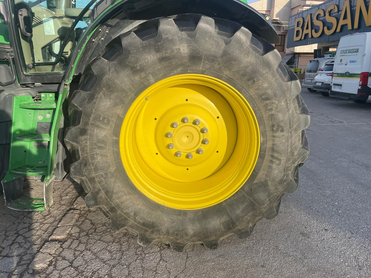 JOHN DEERE 6175 R - جرار: صور 5 JOHN DEERE 6175 R - جرار: صور 5