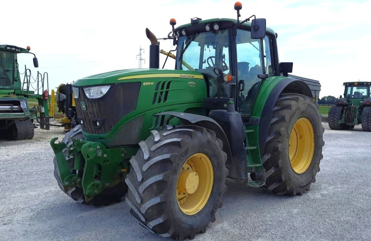 JOHN DEERE 6195 M - جرار: صور 1 JOHN DEERE 6195 M - جرار: صور 1