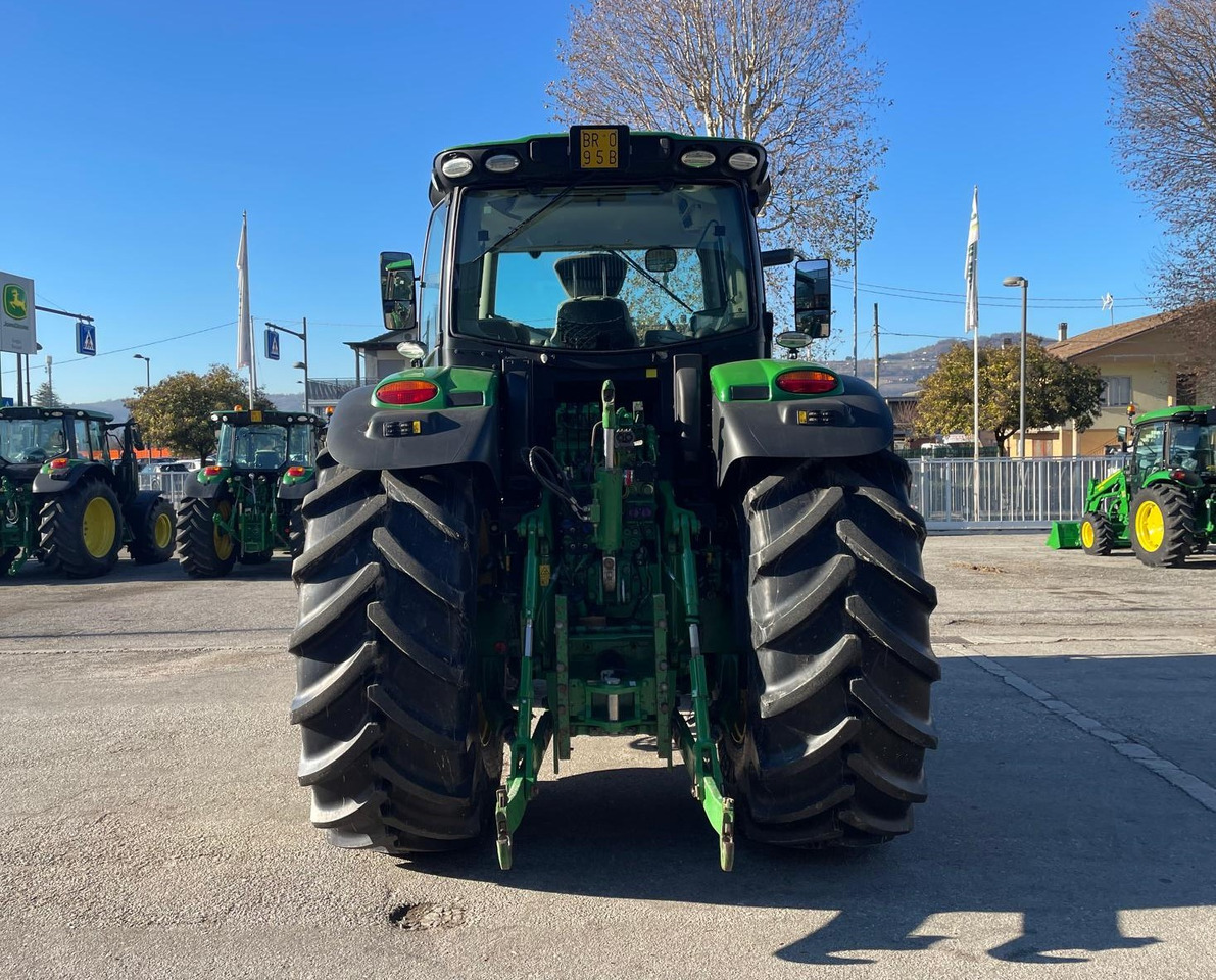 JOHN DEERE 6250 R - جرار: صور 4 JOHN DEERE 6250 R - جرار: صور 4
