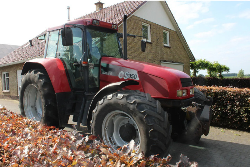 Case IH CS 150 met fronthef en front pto - جرار: صور 1 Case IH CS 150 met fronthef en front pto - جرار: صور 1