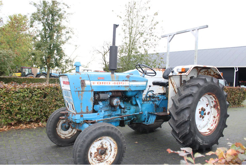 Ford 4000 - جرار: صور 5 Ford 4000 - جرار: صور 5