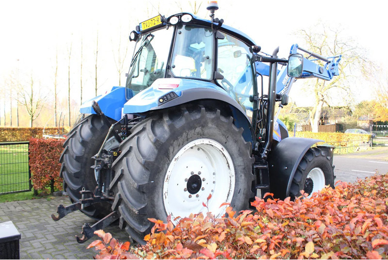 New Holland T5.105 Met voorlader - جرار: صور 3 New Holland T5.105 Met voorlader - جرار: صور 3