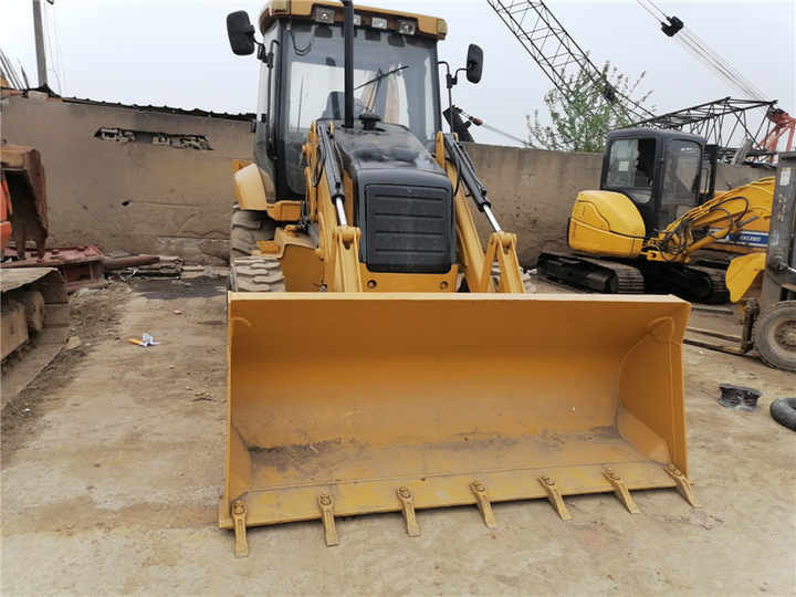 4x4 Backhoe Loaders CAT 420F Used Backhoe for Sale /Used CATERPILLAR 420F Backhoe Front End Loader - بلدوزر: صور 2 4x4 Backhoe Loaders CAT 420F Used Backhoe for Sale /Used CATERPILLAR 420F Backhoe Front End Loader - بلدوزر: صور 2