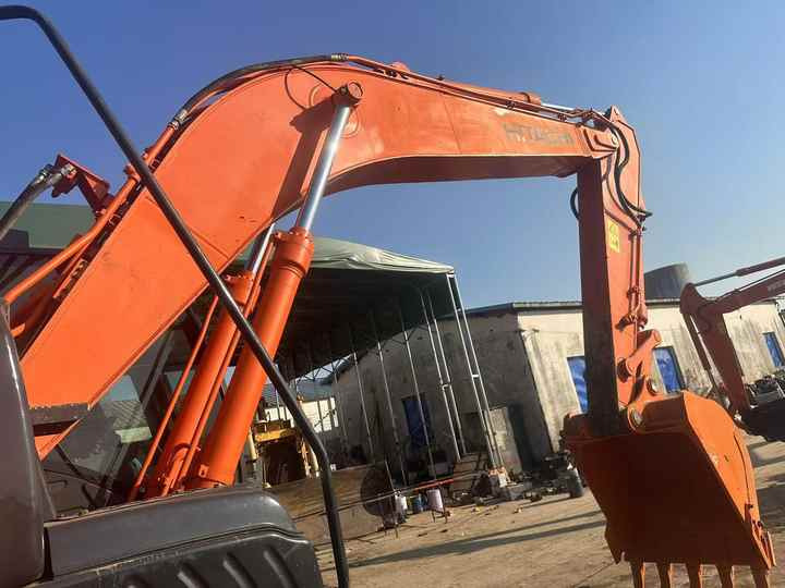 Affordable Hitachi ZX210-5G Used Construction Machinery | Well-Maintained, No Overhauls - حفارات زحافة: صور 4 Affordable Hitachi ZX210-5G Used Construction Machinery | Well-Maintained, No Overhauls - حفارات زحافة: صور 4