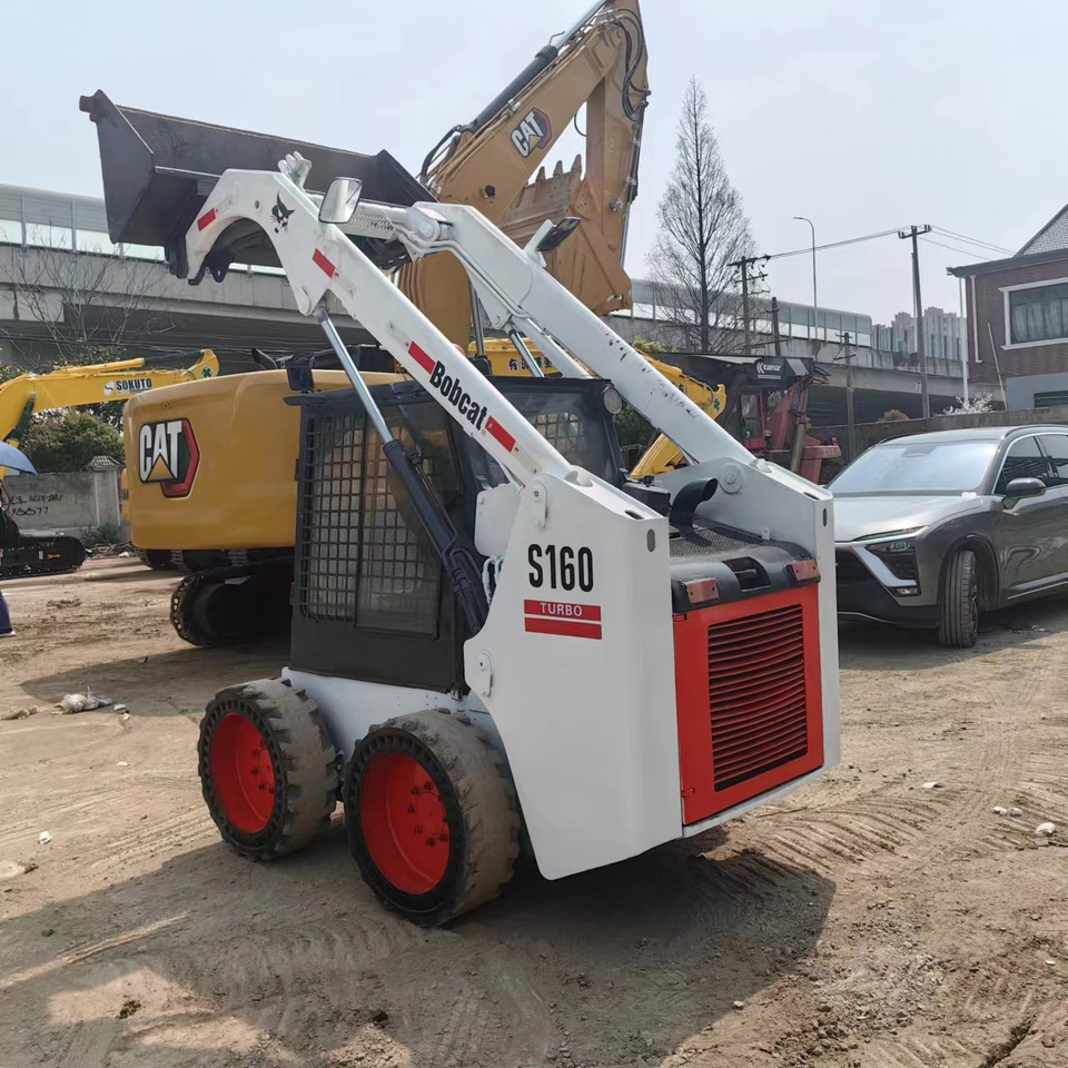 BOBCAT s160 - شيول صغير: صور 4 BOBCAT s160 - شيول صغير: صور 4