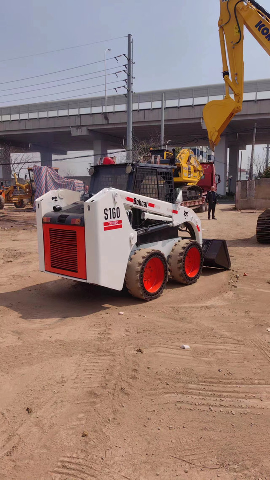 BOBCAT s160 - شيول صغير: صور 2 BOBCAT s160 - شيول صغير: صور 2