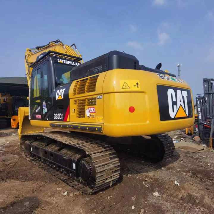 CAT second-hand 330D excavator sold at low price and in very good condition Japanese original hydraulic crawler excavator - حفارة: صور 3 CAT second-hand 330D excavator sold at low price and in very good condition Japanese original hydraulic crawler excavator - حفارة: صور 3