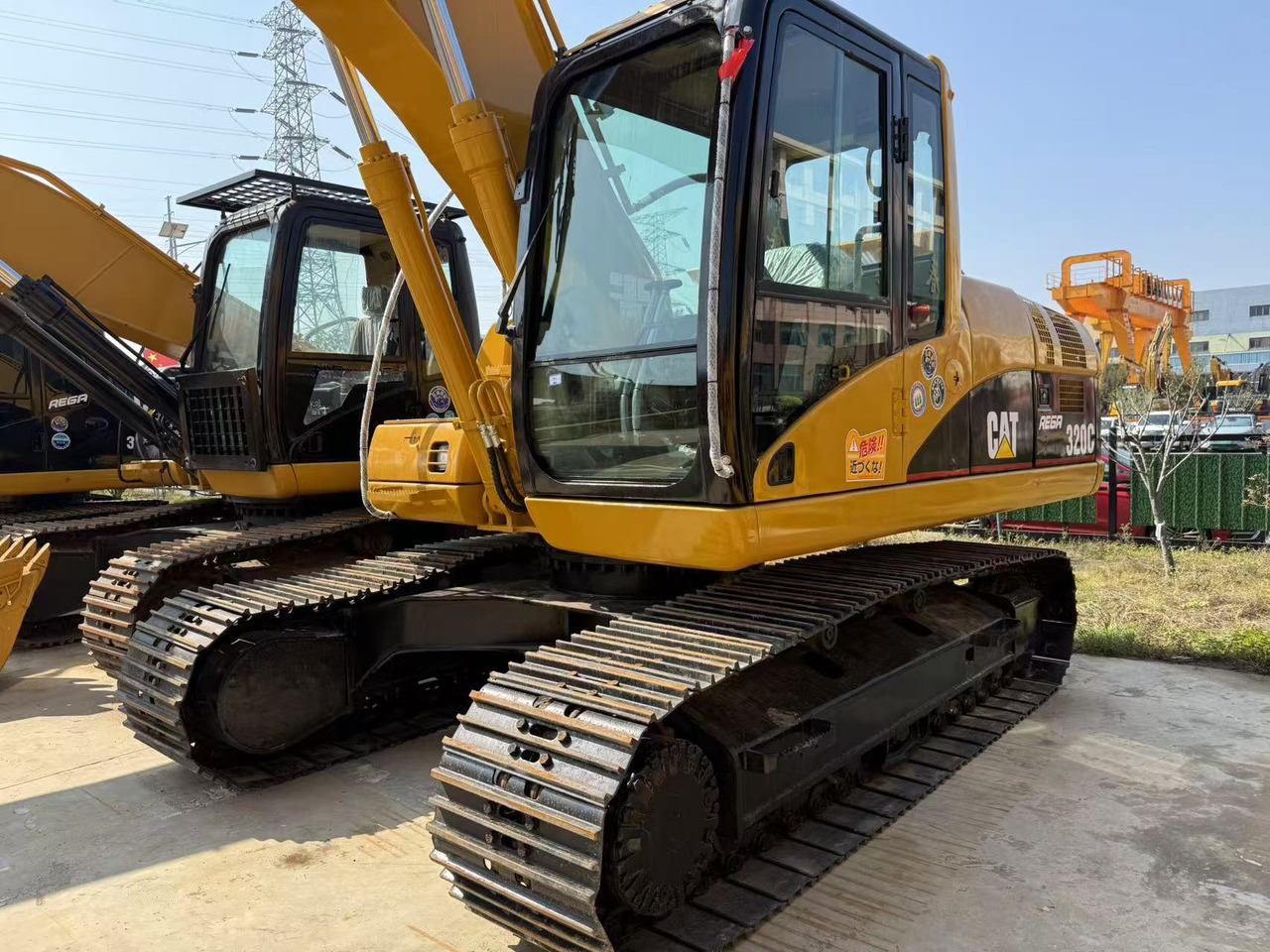 حفارات زحافة CATERPILLAR 320c [ Copy ] [ Copy ] [ Copy ]: صور 6