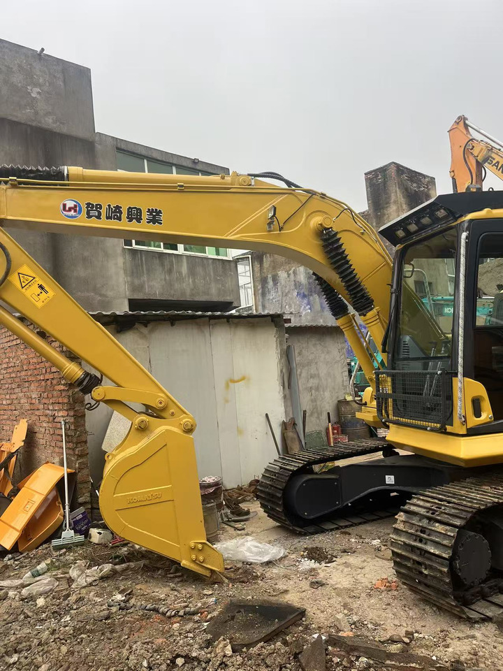 KOMATSU PC130 - حفارات زحافة: صور 2 KOMATSU PC130 - حفارات زحافة: صور 2