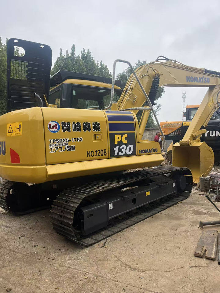 KOMATSU PC130 - حفارات زحافة: صور 1 KOMATSU PC130 - حفارات زحافة: صور 1