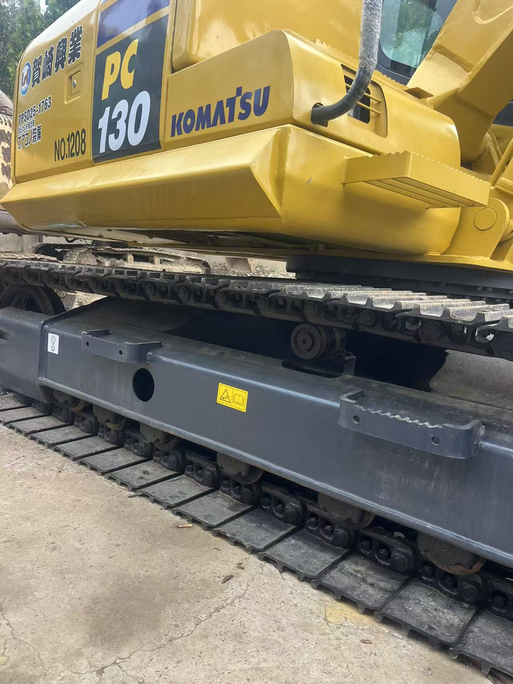 KOMATSU PC130 - حفارات زحافة: صور 4 KOMATSU PC130 - حفارات زحافة: صور 4