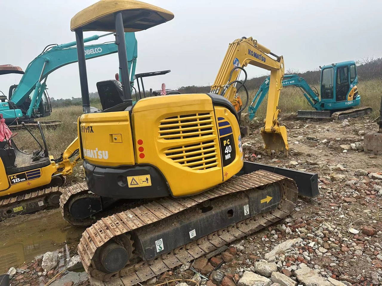KOMATSU PC40 - حفارة مصغرة: صور 5 KOMATSU PC40 - حفارة مصغرة: صور 5