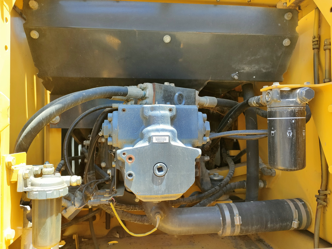 حفارات زحافة Komatsu 300-7: صور 15