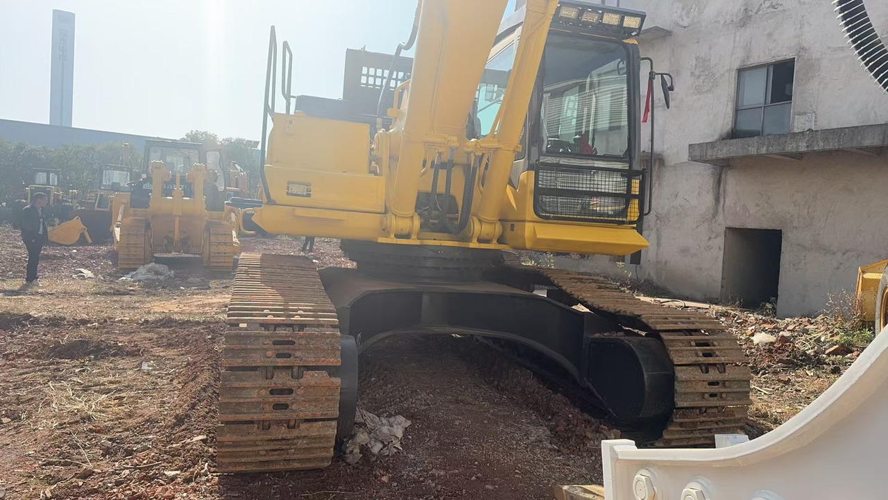 Komatsu pc400 - حفارة: صور 5 Komatsu pc400 - حفارة: صور 5