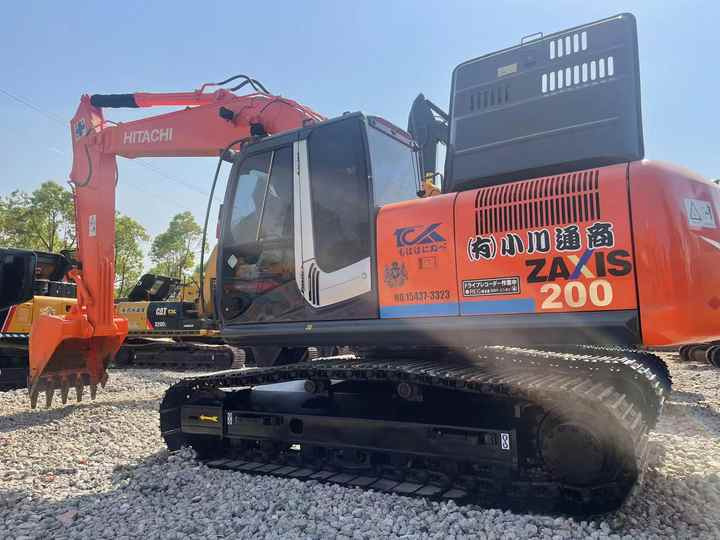 Original Japan Hitachi ZX200-3 Excavator Hitachi Excavator in Low Price for Hot Sale - حفارات زحافة: صور 4 Original Japan Hitachi ZX200-3 Excavator Hitachi Excavator in Low Price for Hot Sale - حفارات زحافة: صور 4